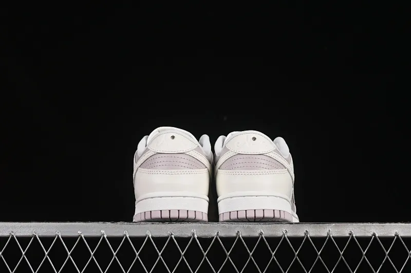 All categories Nk SB Dunk series Nk SB Dunk Low low-top sneakers Nike SB Dunk Low white lavender embossed low-top casual sneakers IH0639-011